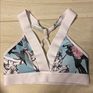 Nike triangle floral sports bra